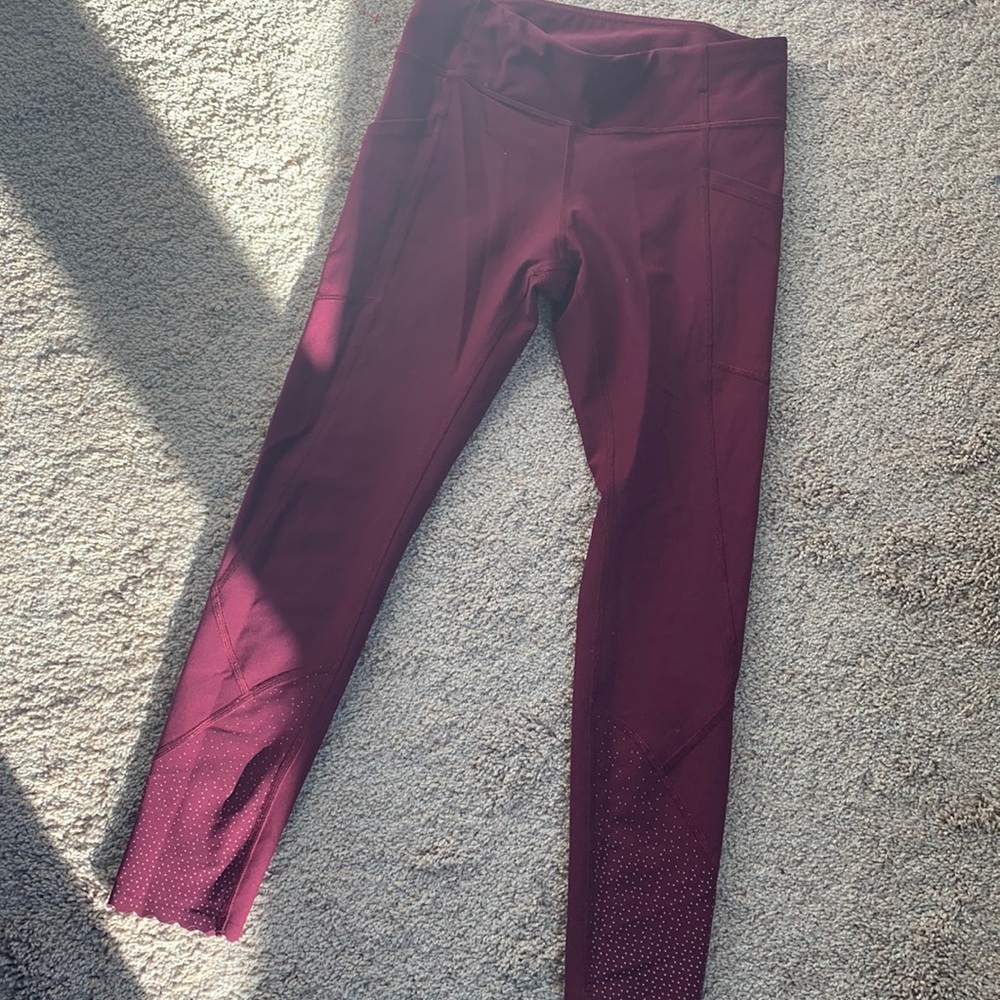 Lululemon maroon tight stuff tights